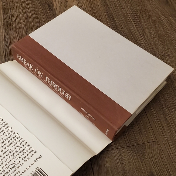 Break on Through: The Life and Death of Jim Morrison (hardcover) - Picture 9 of 10